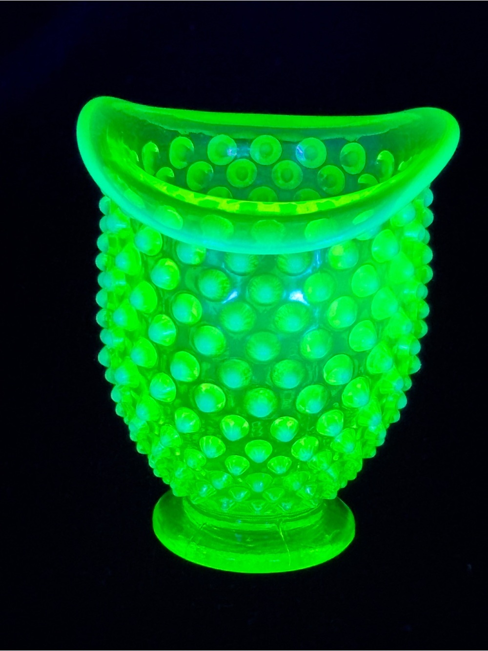 Vintage Fenton Green Opalescent Hobnail Uranium Glass Bud Vase